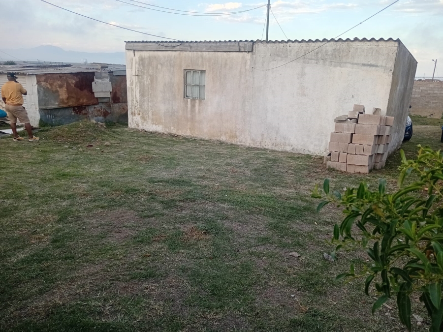 1 Bedroom Property for Sale in Kwanonqaba Western Cape